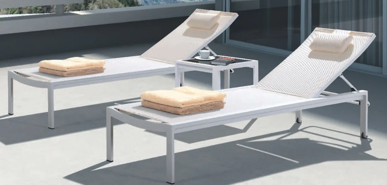 Cocktail Sun Lounger White