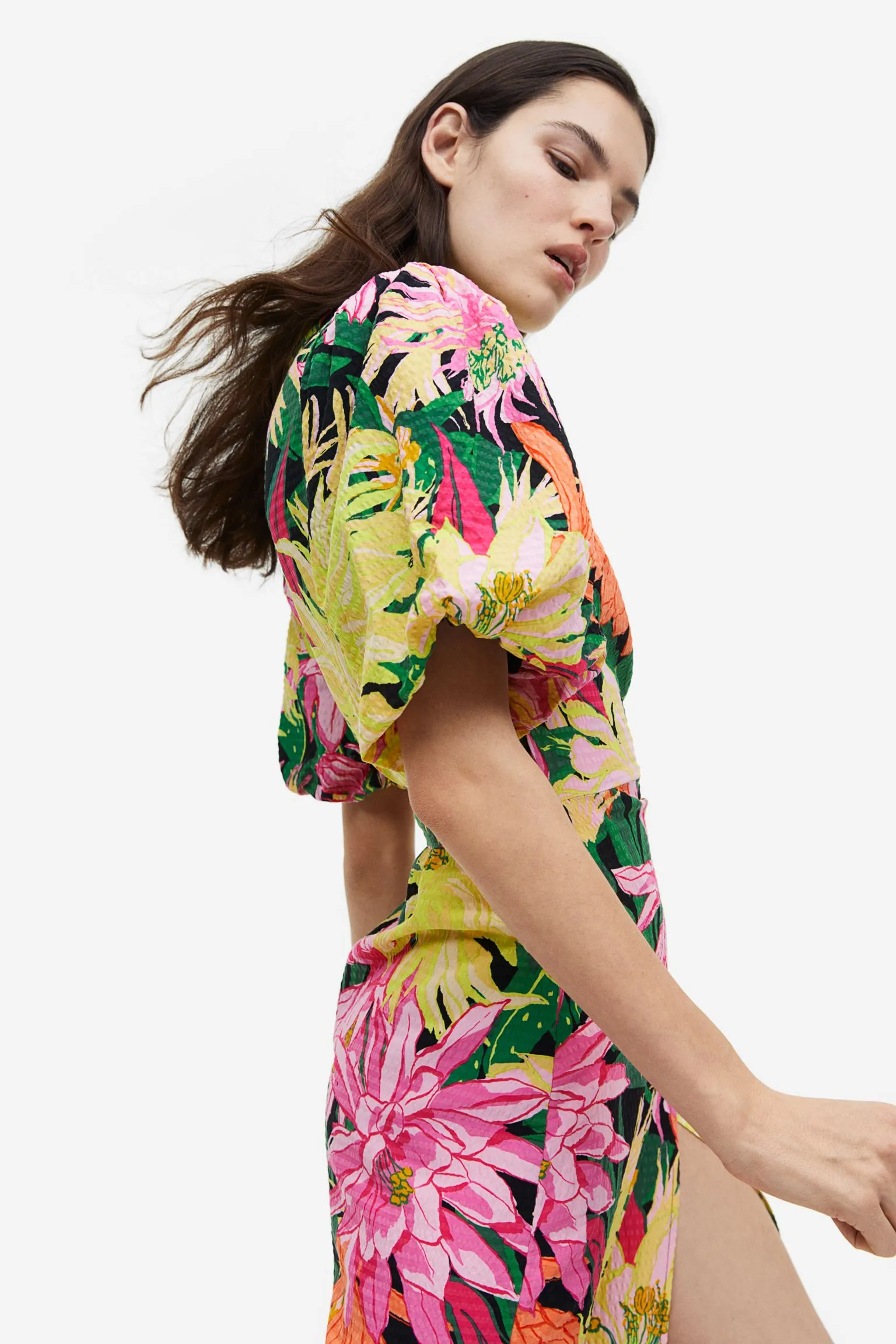 H&M Floral Puff-sleeved Wrap dress, green/multicolor