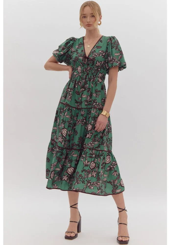 Printed SS Tiered Midi Dress in Green by Entro