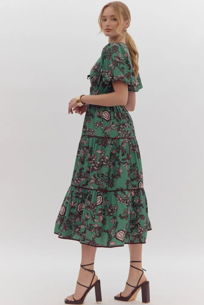 Printed SS Tiered Midi Dress in Green by Entro