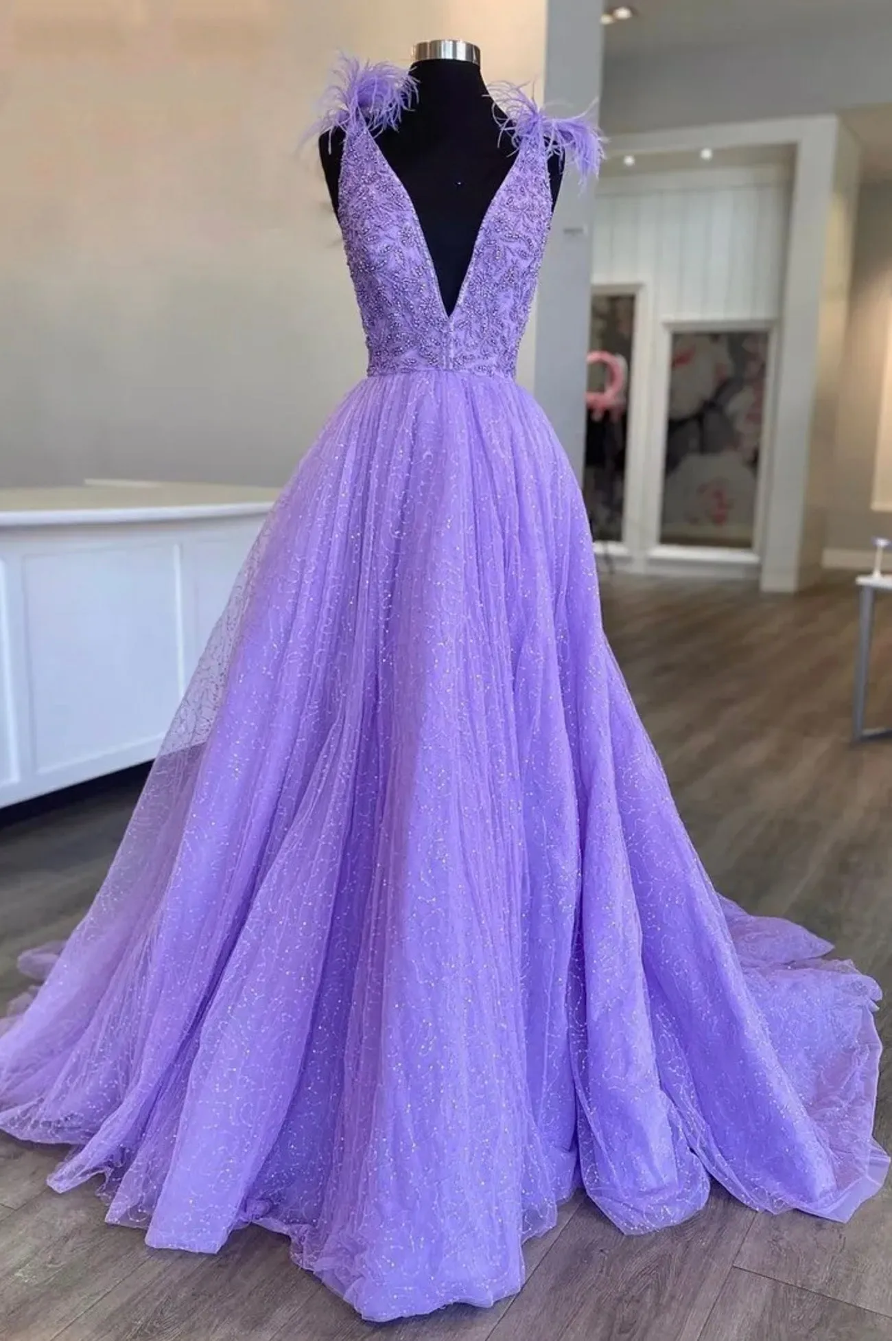 Purple V-Neck Tulle Sequins Long Prom Dress A-Line Evening Party Dress