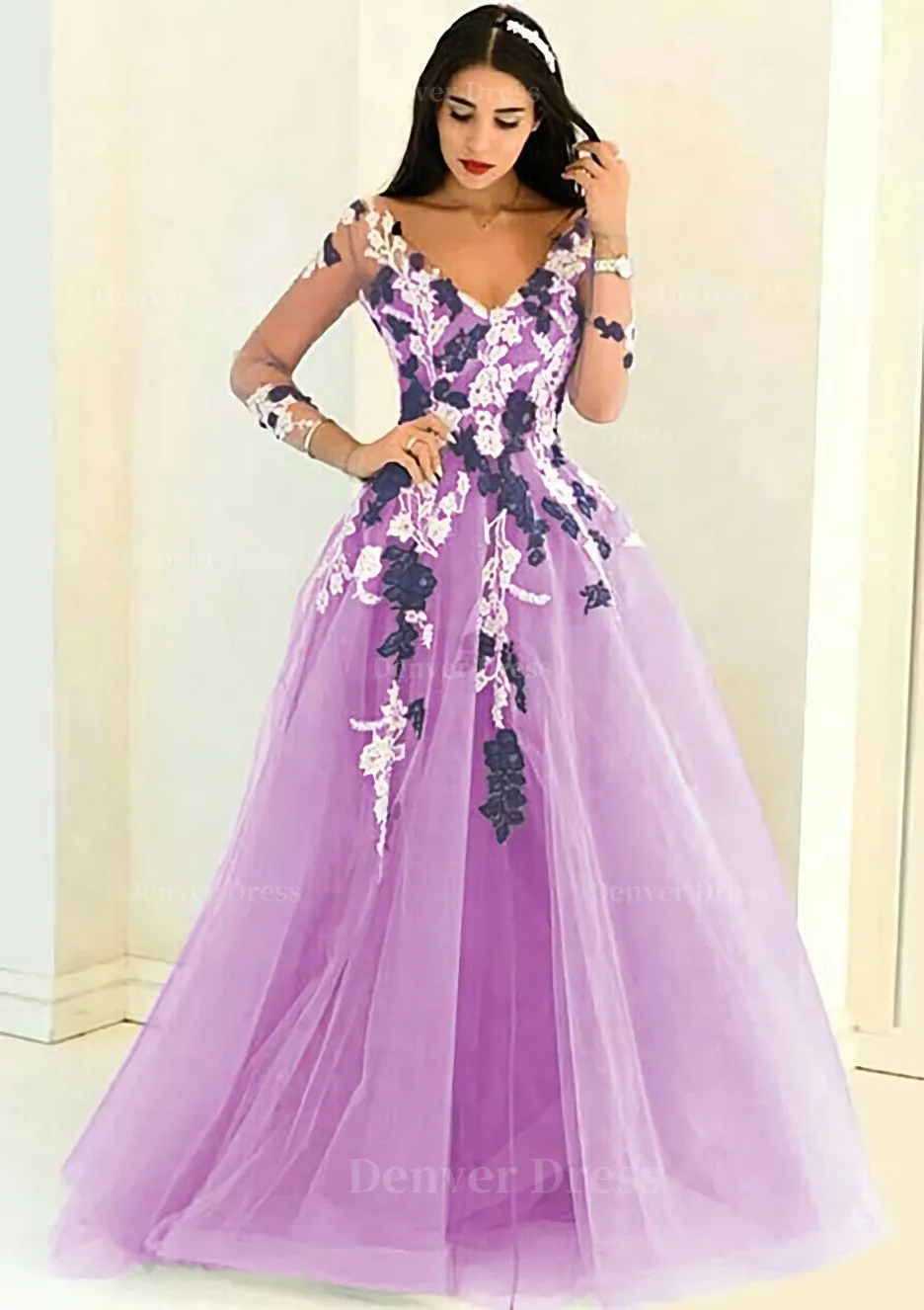 Tulle Long/Floor-Length A-Line/Princess Full/Long Sleeve V-Neck Zipper Evening Dress With Appliqued