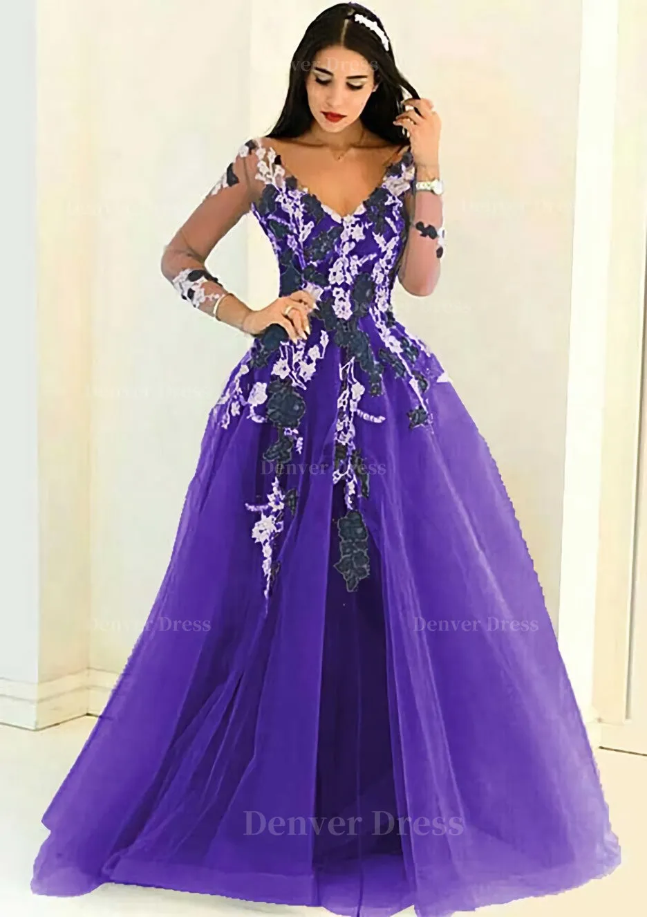 Tulle Long/Floor-Length A-Line/Princess Full/Long Sleeve V-Neck Zipper Evening Dress With Appliqued