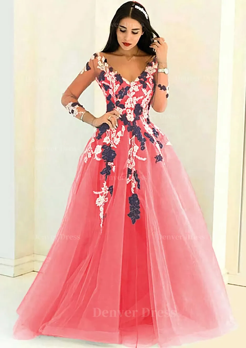 Tulle Long/Floor-Length A-Line/Princess Full/Long Sleeve V-Neck Zipper Evening Dress With Appliqued