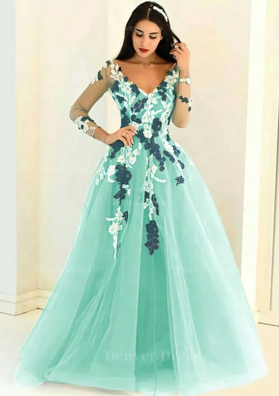 Tulle Long/Floor-Length A-Line/Princess Full/Long Sleeve V-Neck Zipper Evening Dress With Appliqued