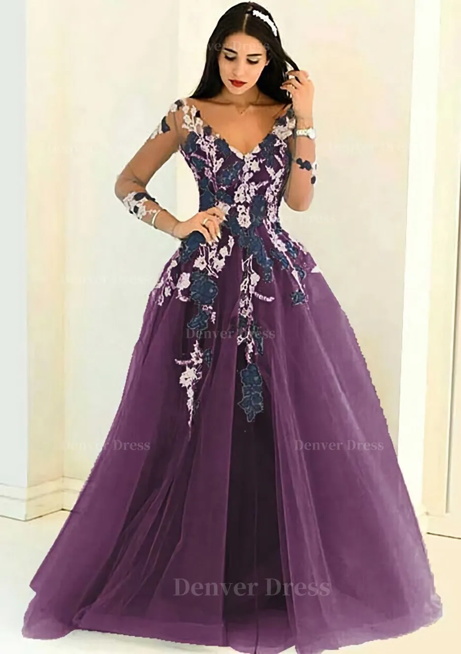 Tulle Long/Floor-Length A-Line/Princess Full/Long Sleeve V-Neck Zipper Evening Dress With Appliqued