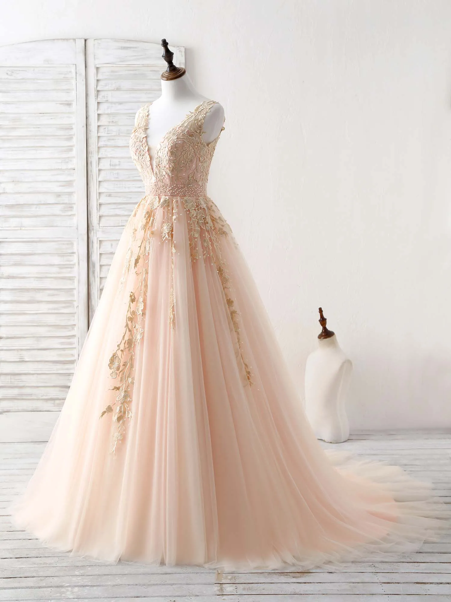 Unique V Neck Tulle Lace Applique Long Prom Dress Evening Dress